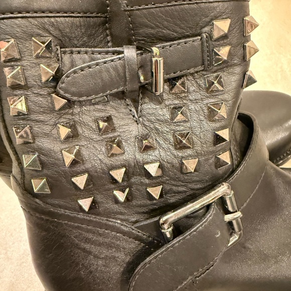 Valentino Garavani Black Combat Boots with Silver Studs (box is missing) - Picture 11 of 12